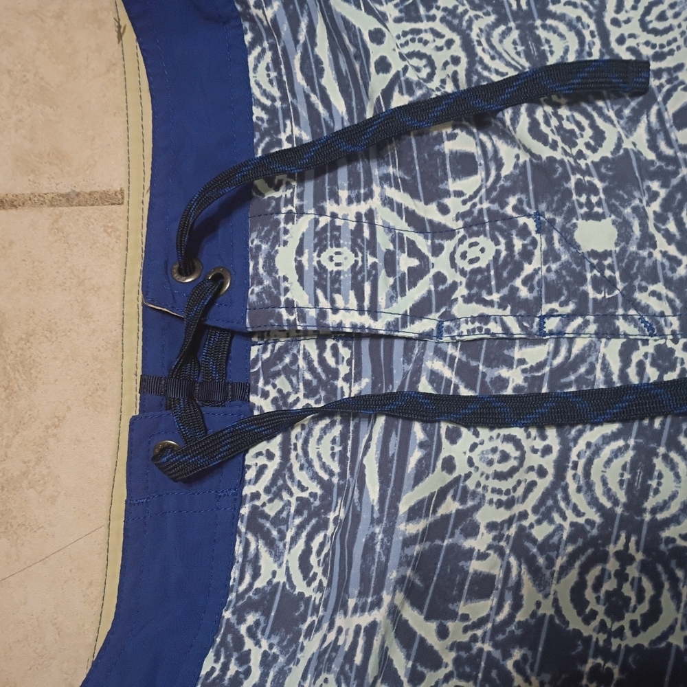 Patagonia Blue Printed Men's Board Shorts - Picture 4 of 7